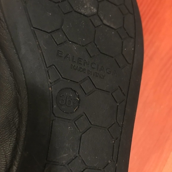 BALENCIAGA EUC studded ballet flats - Picture 5 of 6